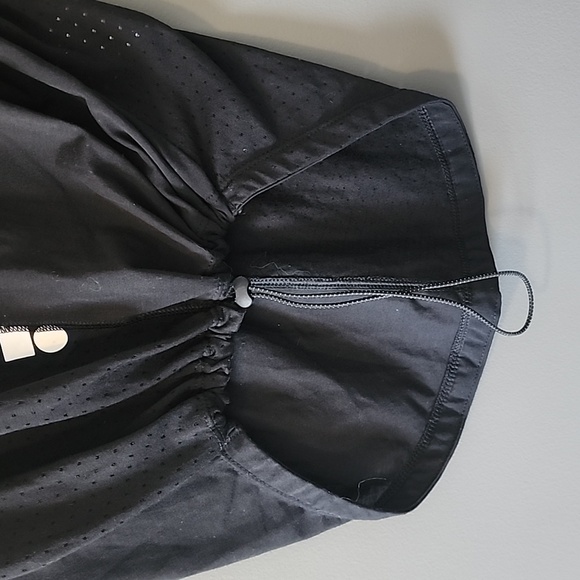 NIKE ATHLETIC TOP - Picture 2 of 6